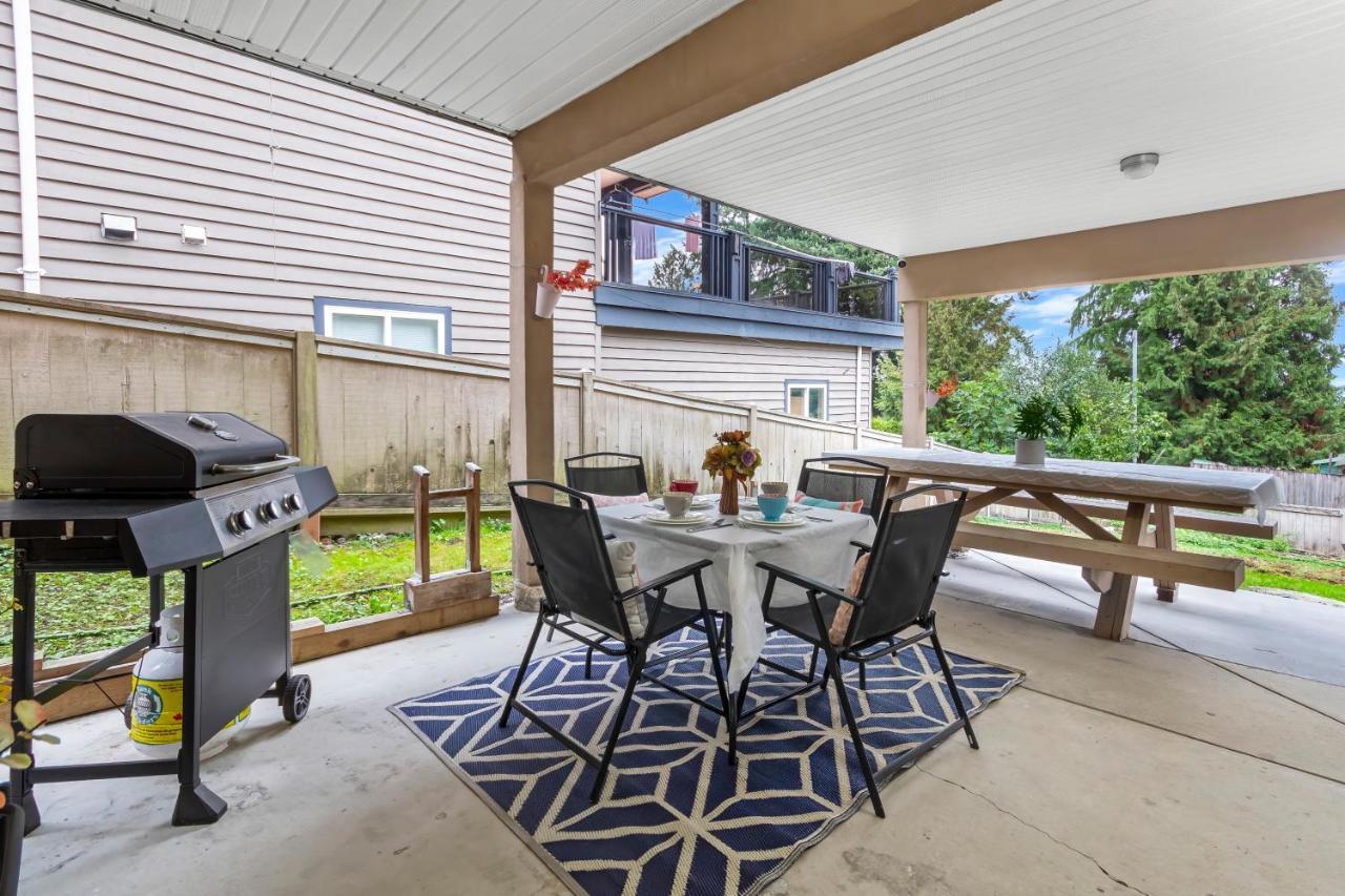 Pristine 3 Beds 2 Washroom Guest Suite Surrey Esterno foto
