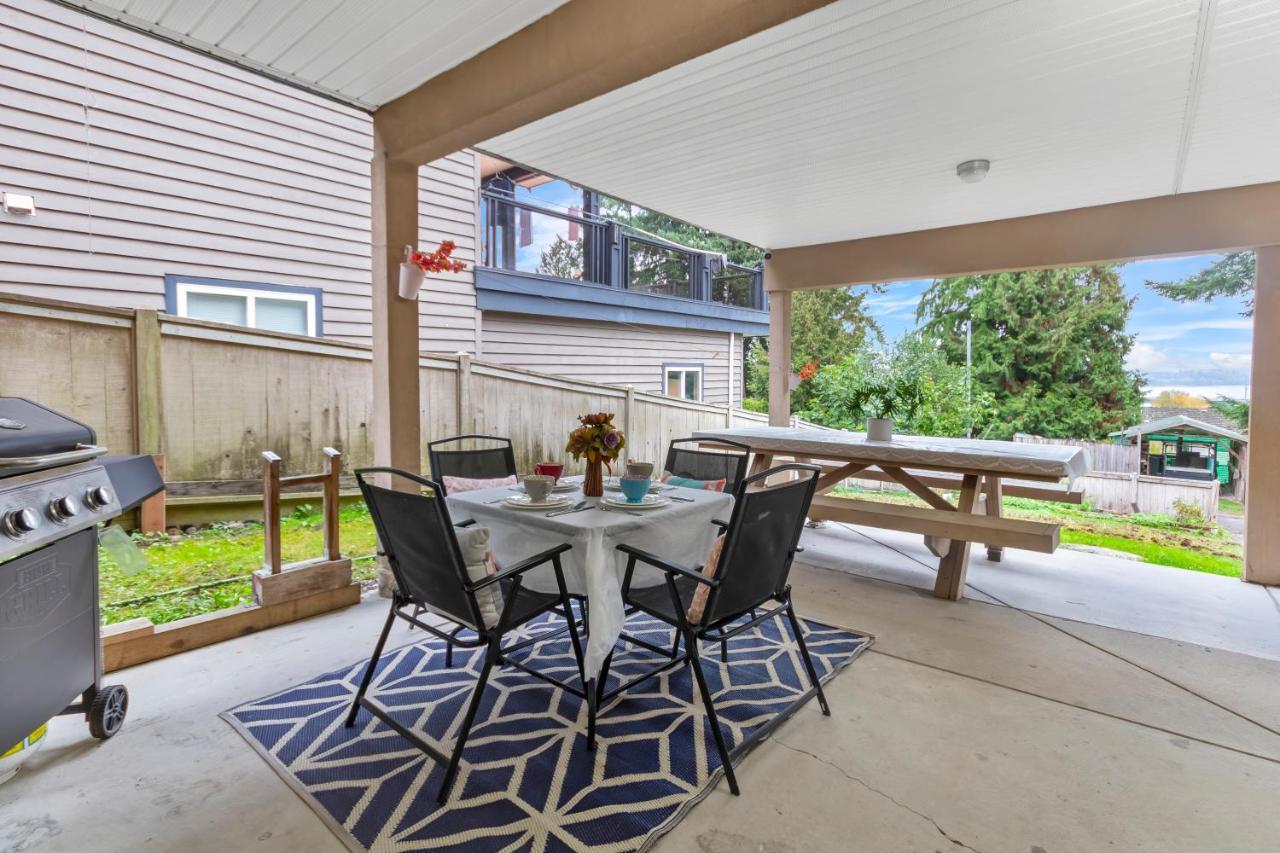 Pristine 3 Beds 2 Washroom Guest Suite Surrey Esterno foto
